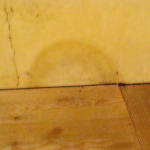 Büro - feucht, Schimmel, fehlerhaft saniert